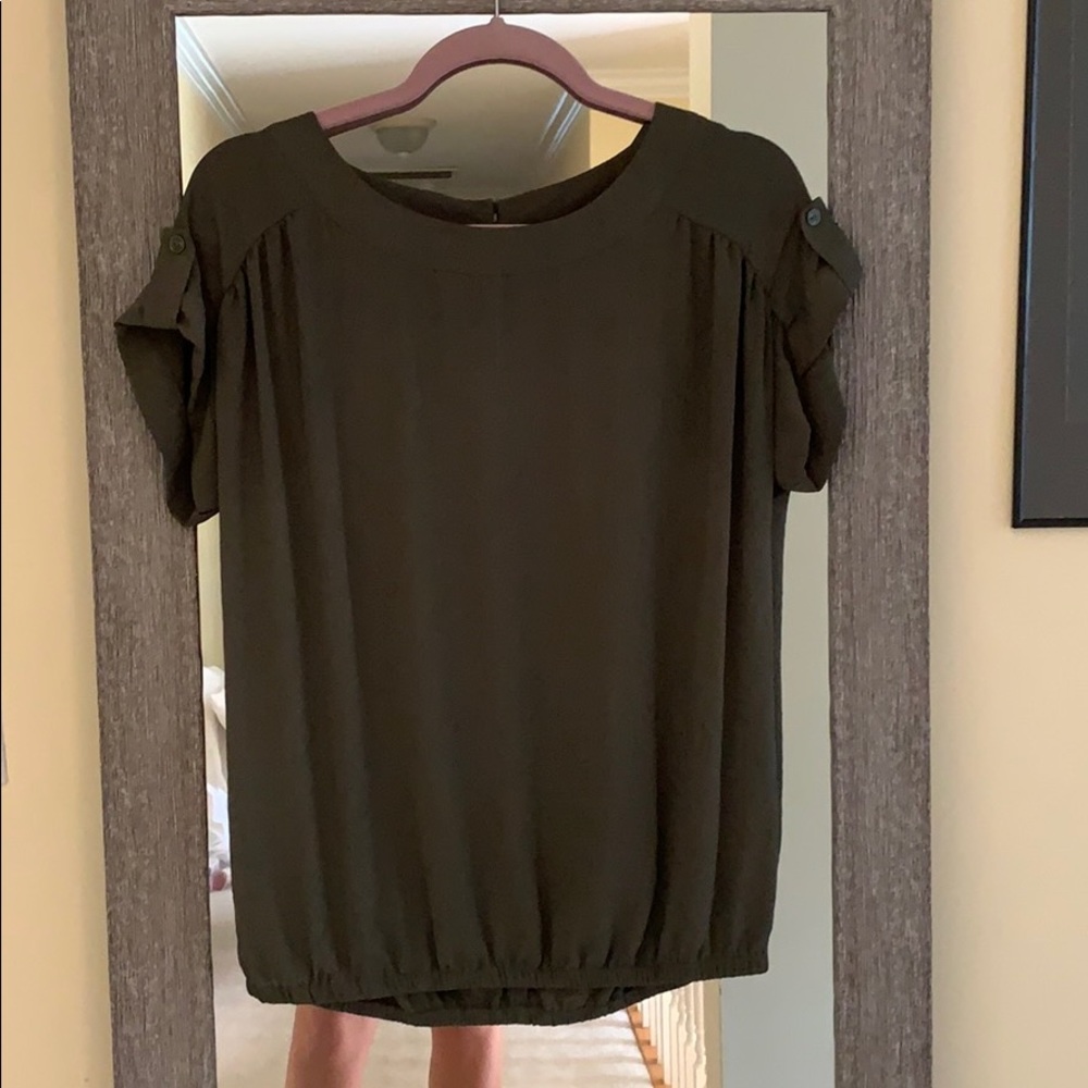Short sleeve shirt